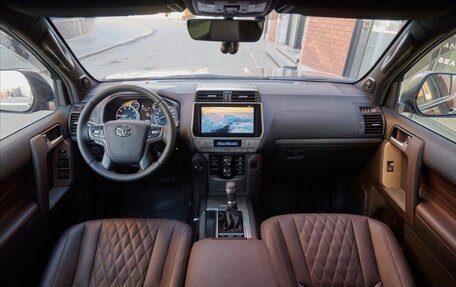 Toyota Land Cruiser Prado 150 рестайлинг 2, 2019 год, 5 500 000 рублей, 16 фотография