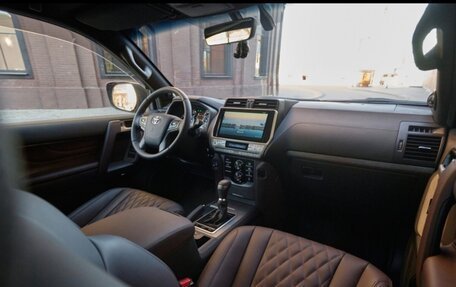 Toyota Land Cruiser Prado 150 рестайлинг 2, 2019 год, 5 500 000 рублей, 24 фотография