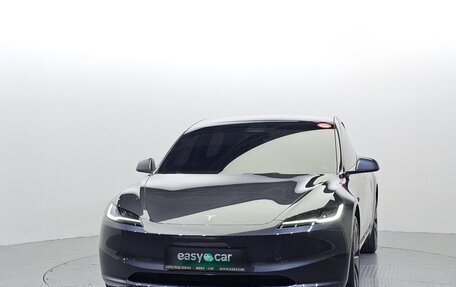 Tesla Model 3 I, 2025 год, 5 945 000 рублей, 3 фотография