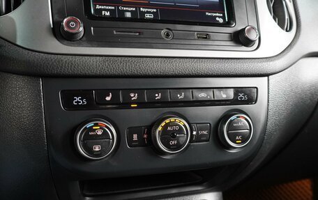 Volkswagen Tiguan I, 2015 год, 1 249 000 рублей, 12 фотография