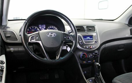 Hyundai Solaris II рестайлинг, 2016 год, 1 199 000 рублей, 11 фотография