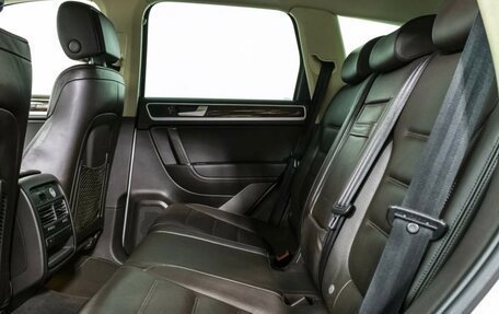 Volkswagen Touareg III, 2011 год, 1 850 000 рублей, 11 фотография