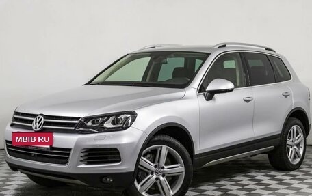 Volkswagen Touareg III, 2011 год, 1 850 000 рублей, 2 фотография