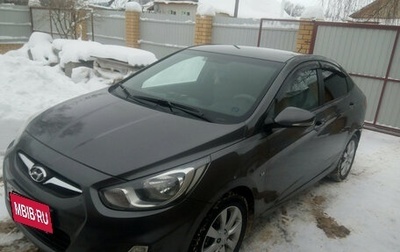 Hyundai Solaris II рестайлинг, 2012 год, 810 000 рублей, 1 фотография