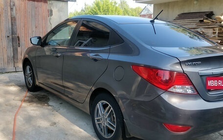 Hyundai Solaris II рестайлинг, 2012 год, 810 000 рублей, 8 фотография