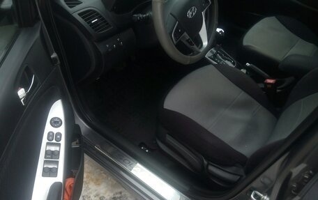 Hyundai Solaris II рестайлинг, 2012 год, 810 000 рублей, 22 фотография