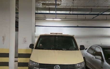 Volkswagen Transporter T6 рестайлинг, 2016 год, 2 600 000 рублей, 1 фотография