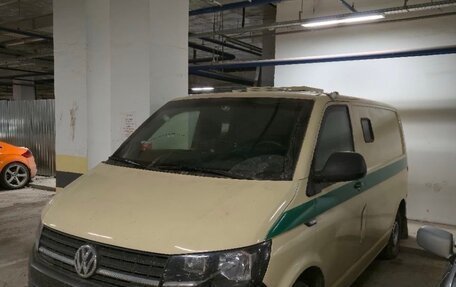 Volkswagen Transporter T6 рестайлинг, 2016 год, 2 600 000 рублей, 5 фотография