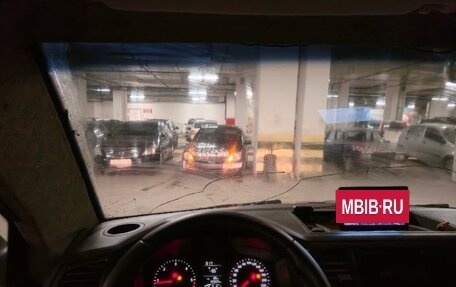 Volkswagen Transporter T6 рестайлинг, 2016 год, 2 600 000 рублей, 18 фотография