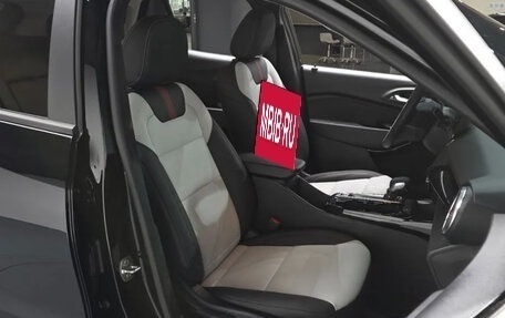 Chevrolet Trax, 2024 год, 2 320 000 рублей, 10 фотография