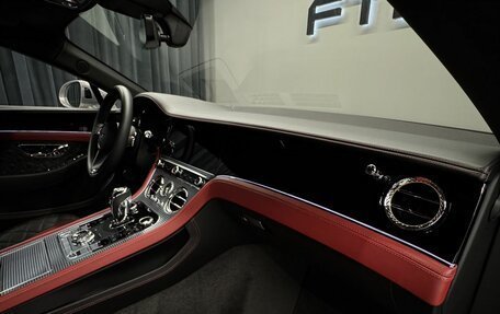 Bentley Continental GT III, 2019 год, 19 294 000 рублей, 22 фотография