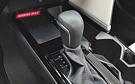 Toyota Camry, 2025 год, 6 350 013 рублей, 10 фотография