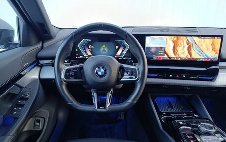 BMW 5 серия, 2023 год, 7 600 000 рублей, 13 фотография