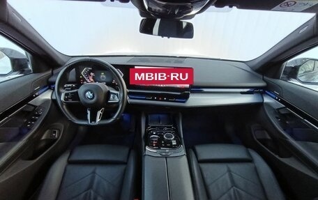 BMW 5 серия, 2023 год, 7 600 000 рублей, 9 фотография