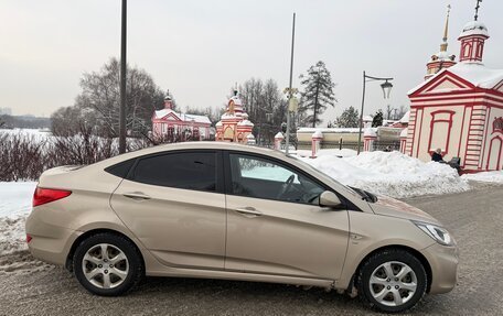 Hyundai Solaris II рестайлинг, 2011 год, 795 000 рублей, 1 фотография