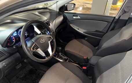 Hyundai Solaris II рестайлинг, 2011 год, 795 000 рублей, 5 фотография