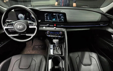Hyundai Avante, 2024 год, 2 390 000 рублей, 7 фотография