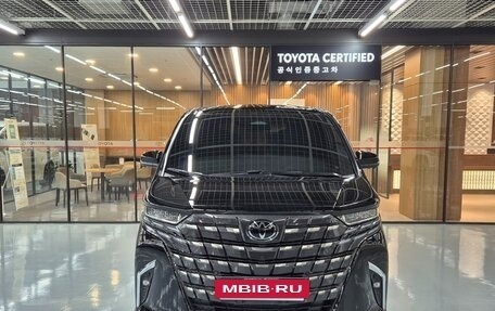 Toyota Alphard, 2025 год, 10 900 013 рублей, 2 фотография