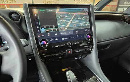 Toyota Alphard, 2025 год, 10 900 013 рублей, 11 фотография