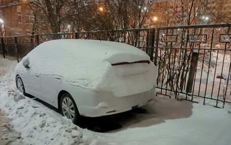 Honda Insight II рестайлинг, 2010 год, 750 000 рублей, 11 фотография