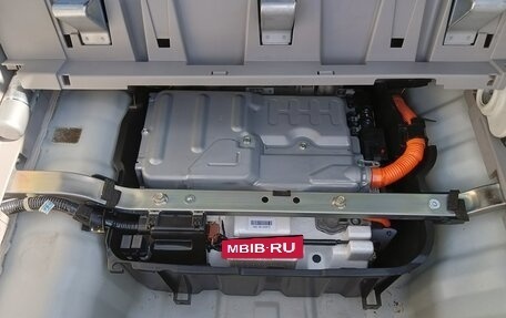 Honda Insight II рестайлинг, 2010 год, 750 000 рублей, 10 фотография