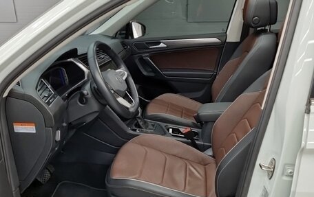 Volkswagen Tiguan II, 2024 год, 3 900 013 рублей, 8 фотография