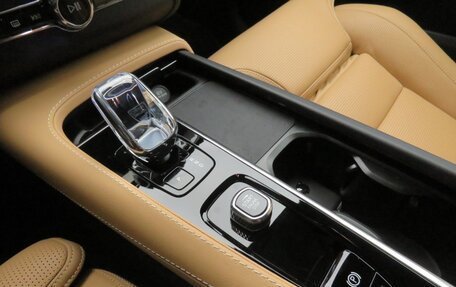 Volvo XC90 II рестайлинг, 2025 год, 7 219 013 рублей, 16 фотография