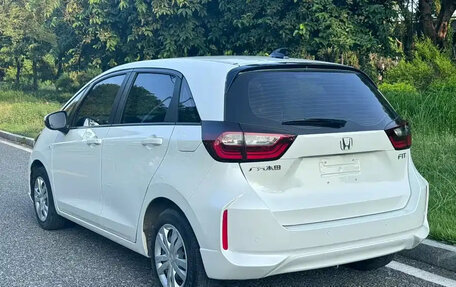 Honda Fit, 2023 год, 1 240 000 рублей, 4 фотография