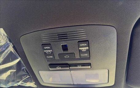 Toyota Harrier, 2018 год, 2 290 000 рублей, 14 фотография