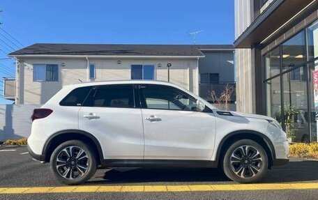 Suzuki Escudo IV, 2022 год, 1 370 000 рублей, 4 фотография