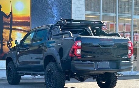 Toyota Hilux VIII, 2022 год, 4 470 000 рублей, 6 фотография