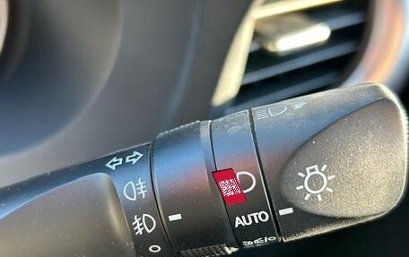 Toyota Hilux VIII, 2022 год, 4 470 000 рублей, 14 фотография