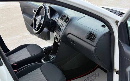 Volkswagen Polo VI (EU Market), 2013 год, 650 000 рублей, 11 фотография