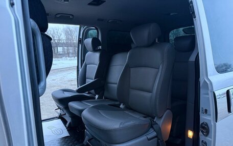 Hyundai Grand Starex Grand Starex I рестайлинг 2, 2008 год, 950 000 рублей, 10 фотография