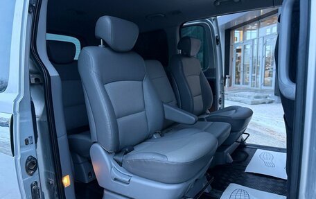 Hyundai Grand Starex Grand Starex I рестайлинг 2, 2008 год, 950 000 рублей, 12 фотография