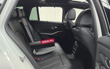 BMW 3 серия, 2024 год, 5 957 000 рублей, 19 фотография