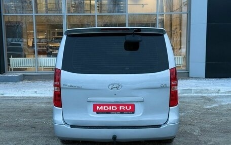 Hyundai Grand Starex Grand Starex I рестайлинг 2, 2008 год, 950 000 рублей, 4 фотография