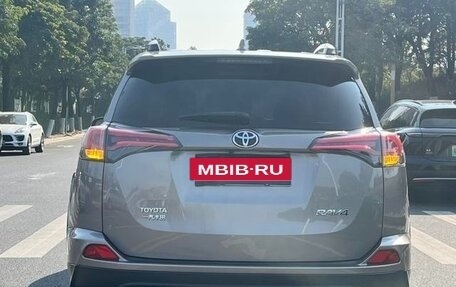 Toyota RAV4, 2017 год, 2 090 000 рублей, 7 фотография