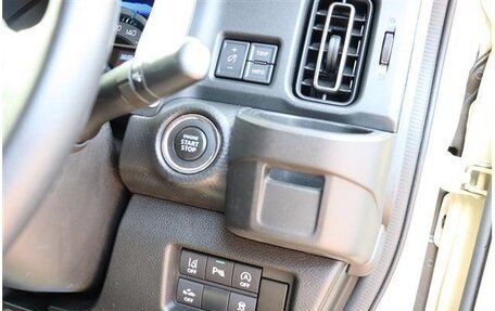 Suzuki Hustler, 2022 год, 830 000 рублей, 19 фотография