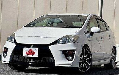 Toyota Prius, 2015 год, 1 050 000 рублей, 1 фотография