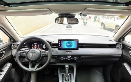 Honda Vezel, 2023 год, 1 750 008 рублей, 9 фотография