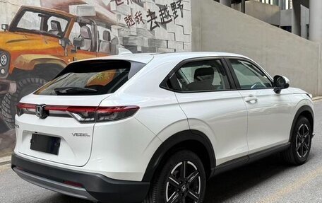 Honda Vezel, 2023 год, 1 750 008 рублей, 6 фотография
