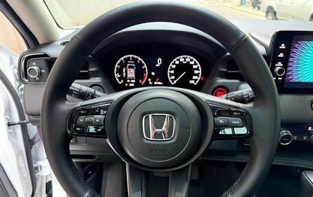 Honda Vezel, 2023 год, 1 750 008 рублей, 10 фотография