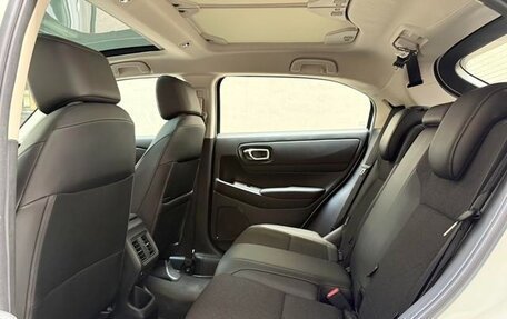 Honda Vezel, 2023 год, 1 750 008 рублей, 14 фотография