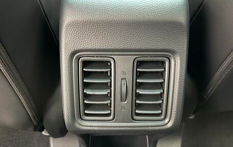 Honda Vezel, 2023 год, 1 750 008 рублей, 15 фотография