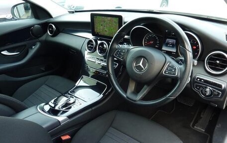 Mercedes-Benz C-Класс, 2018 год, 1 780 001 рублей, 10 фотография