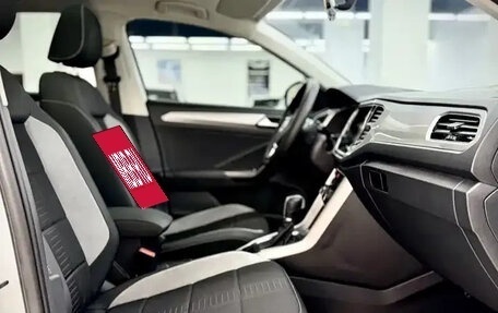 Volkswagen T-Roc I, 2022 год, 1 980 009 рублей, 23 фотография