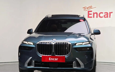 BMW X7, 2023 год, 11 992 000 рублей, 2 фотография