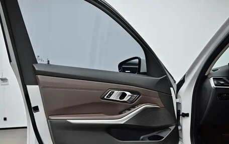 BMW 3 серия, 2023 год, 3 750 001 рублей, 27 фотография