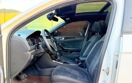 Volkswagen T-Roc I, 2022 год, 1 600 300 рублей, 9 фотография